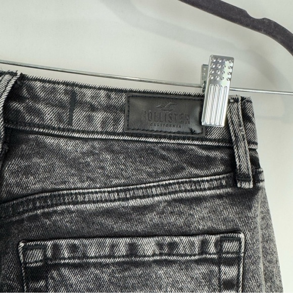 HOLLISTER WOMENS SZ 1S CURVY HIGH-RISE MOM JEAN VINTAGE BLACK WASH STRETCHY FIT - Picture 6 of 12